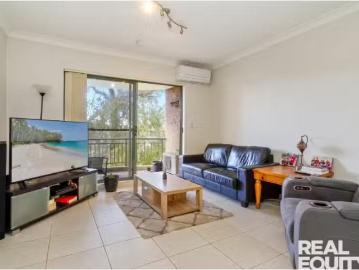 Charming 28/211 Mead Place, Chipping Norton Apartment for rent.