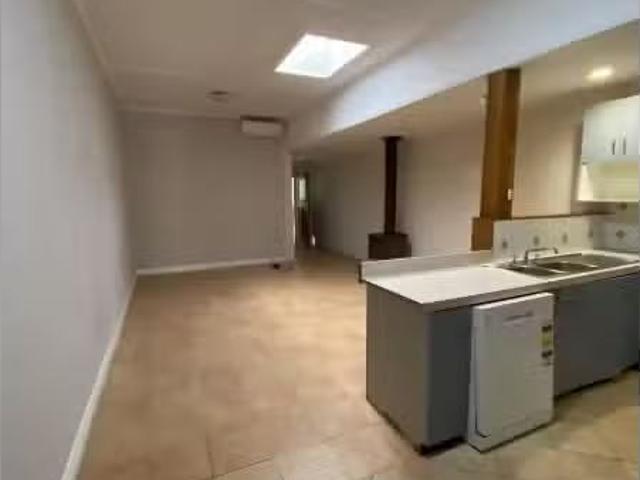 Cozy 28 Macquarie Street, LEICHHARDT House for rent Listed by.