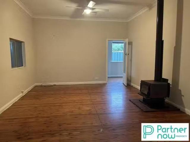 Rental! 28 Chelmsford Street, Kootingal, NSW 2352