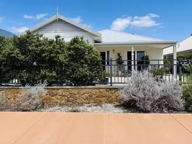 Nice 28 Lakeview Boulevard, Vasse, WA 6280