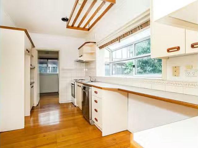 Charming 28 Wingrove Street, Forest Hill VIC 3131