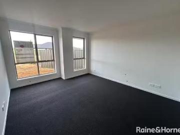 Charming 29 Barritt Road, Munno Para Downs, SA 5115