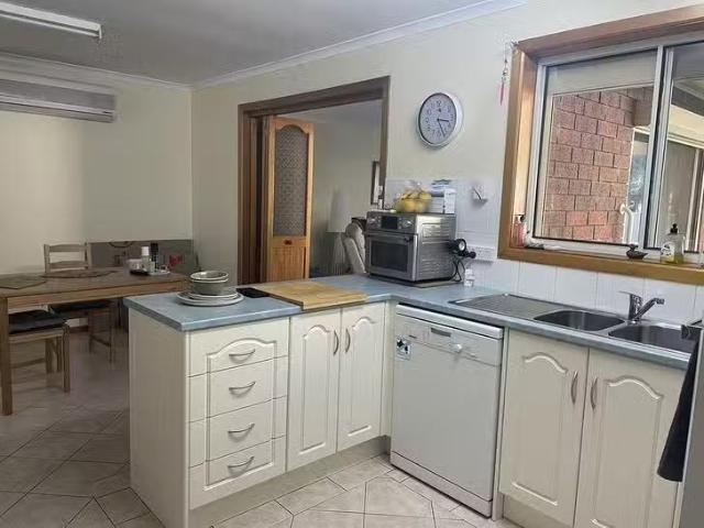 Unique 29 Edithburgh Road, Yorketown, SA 5576