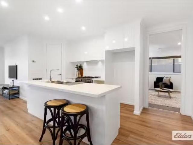 Nice 29 Hibberson Court, Thurgoona House for rent Listed by J.