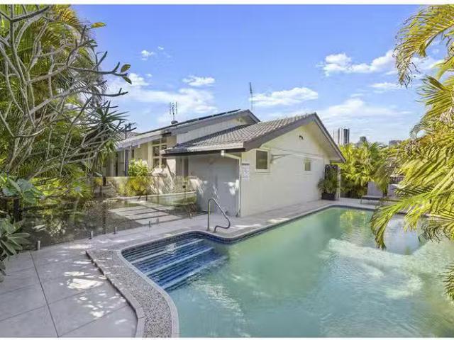 Cheap 29 Ilkinia Avenue, Broadbeach Waters, QLD 4218