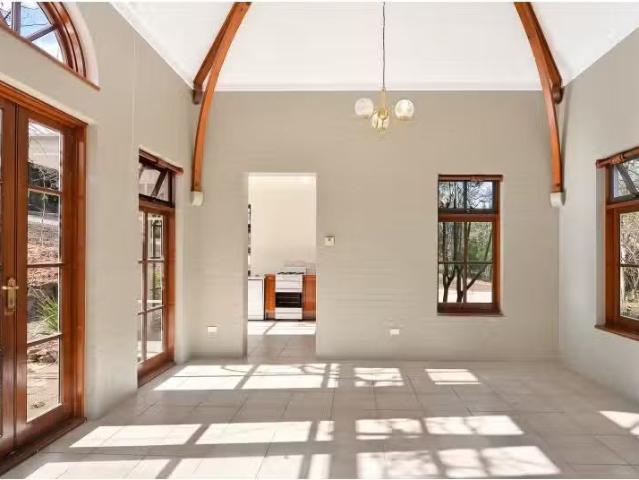 Nice 29B Gladstone Road, BOWRAL House for rent Listed by Oliv.