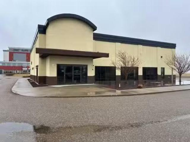 New 2030 Strachan Road Se, Medicine Hat, AB, T1B 4J8 commerc.