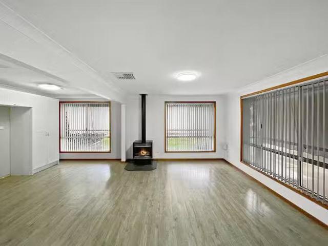 Cozy 204 Cobra Street, Dubbo, NSW 2830