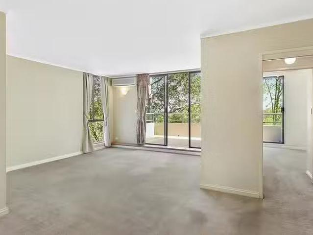 Cheap 207/5 9 Everton Street, Pymble, NSW 2073