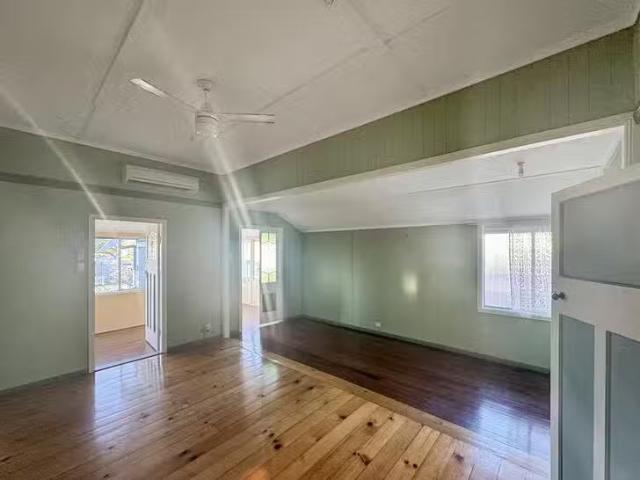 Cozy 20 Madden Lane, Rosewood, QLD 4340