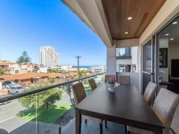 Cheap 20 Manning Street, Scarborough, WA 6019
