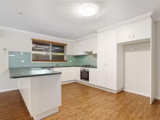 Deal! 20 Milne Street, CRIB POINT, VIC 3919 House for Rent