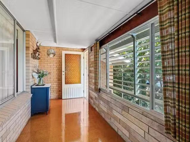 Cheap 20 Milton Street, Kearneys Spring, QLD 4350