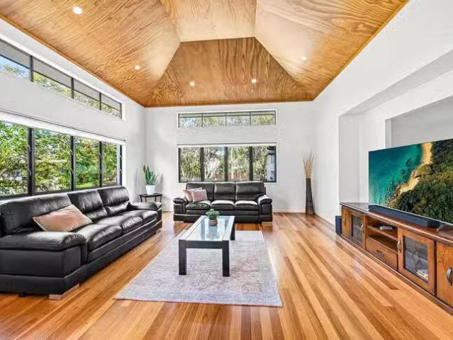 Rental! 20 North Beach Place, Mudjimba, QLD 4564