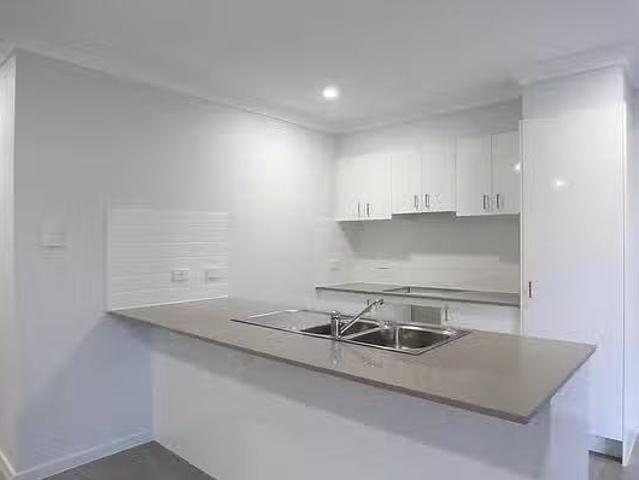 Deal! 20 Hazel Street, Pimpama, QLD 4209