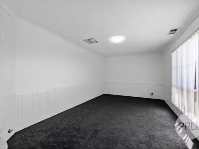 Just in! 20 Kaldari Cres, Glenfield Park House for rent Liste.