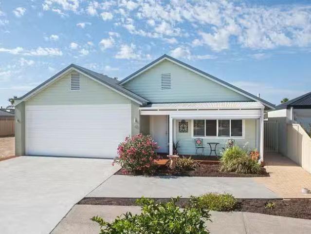 Nice 20 Seagull Drive, Broadwater, WA 6280