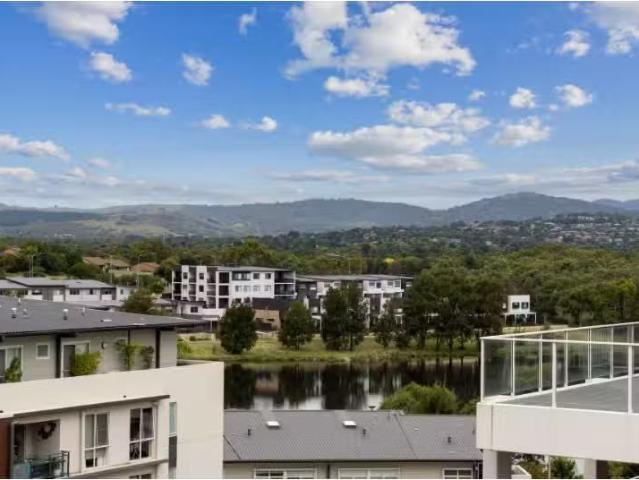 Rental! 211/2 Limburg Way, Greenway Apartment for rent Listed.