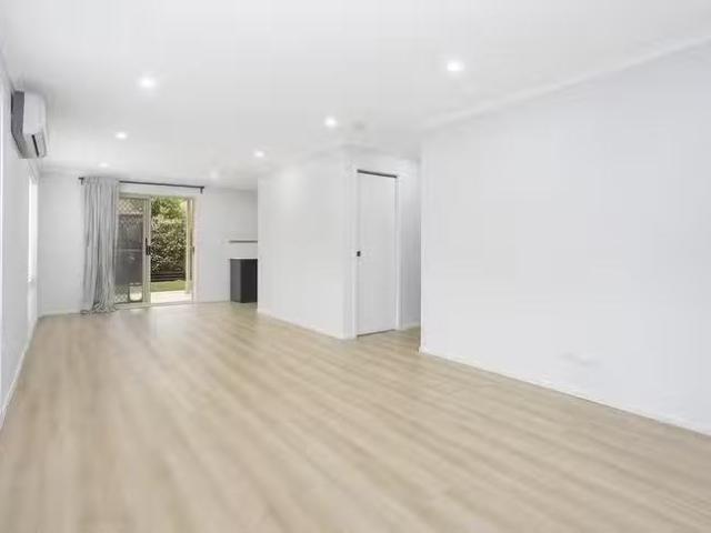 Cheap 21/19 Owen Jones Row, Menai, NSW 2234