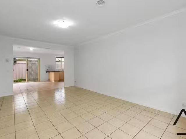 Cheap 2/11 Hammond Court, Altona Meadows, VIC 3028