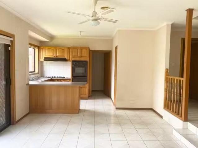 For Rent! 2/127 Lady Nelson Way, Keilor Downs VIC 3038
