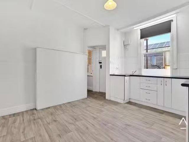 For Rent! 2/127 St John Street, Launceston, TAS 7250
