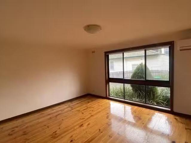 Cheap 2/12 Best Street, Reservoir, VIC 3073