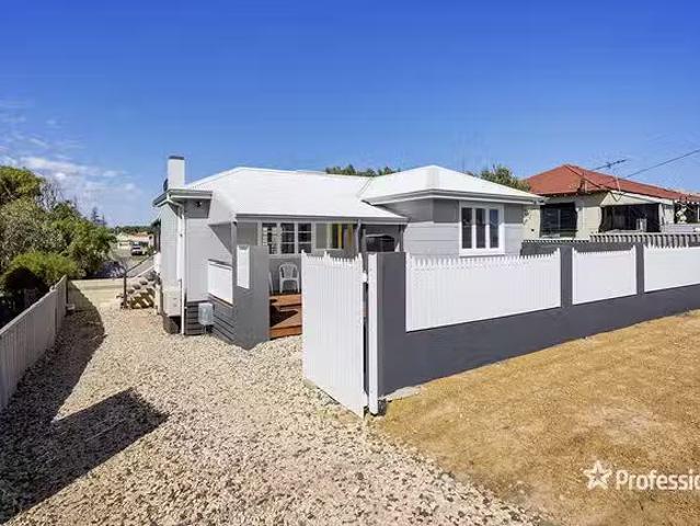 Unique 212 Evans Street, Beachlands, WA 6530