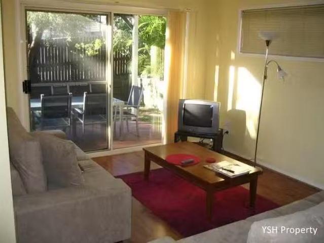 Deal! 2/12 Rogers Street, West End, QLD 4101