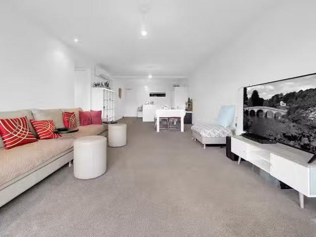 Deal! 213/8 Musgrave Street, West End, QLD 4101