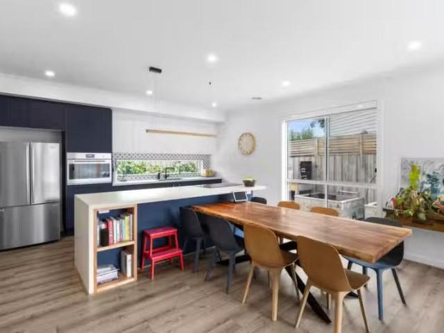 Charming 2/14 Bellarine Highway, Queenscliff VIC 3225 House.