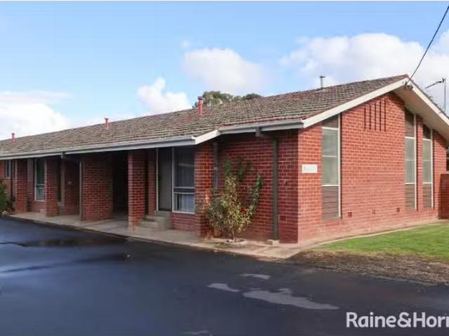 Deal! 2/15 Day Street, WAGGA WAGGA Apartment for rent Listed.