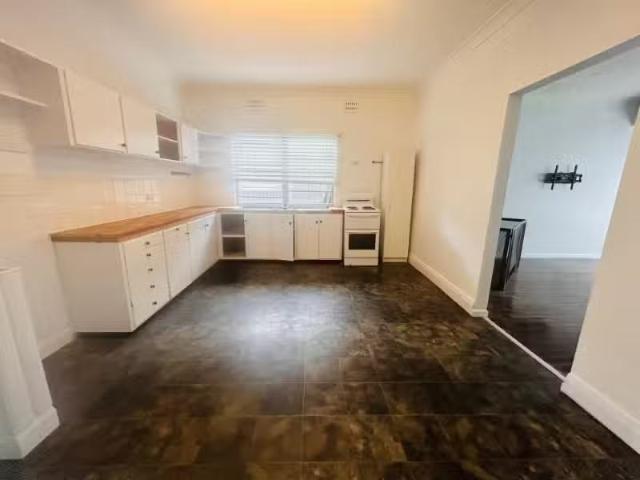 Cozy 215 Dumaresq Street, Armidale House for rent Listed by P.