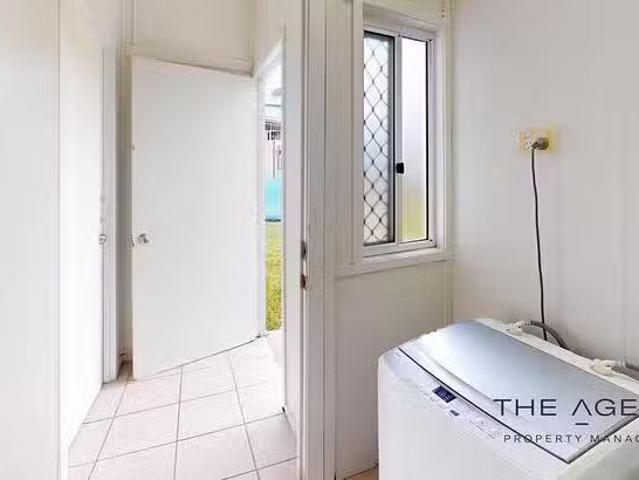 Rental! 2/18 Main Street, Park Avenue, QLD 4701