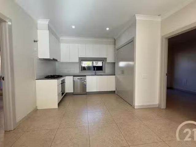 Just in! 2/19 O'connell Street, Smithfield, NSW 2164