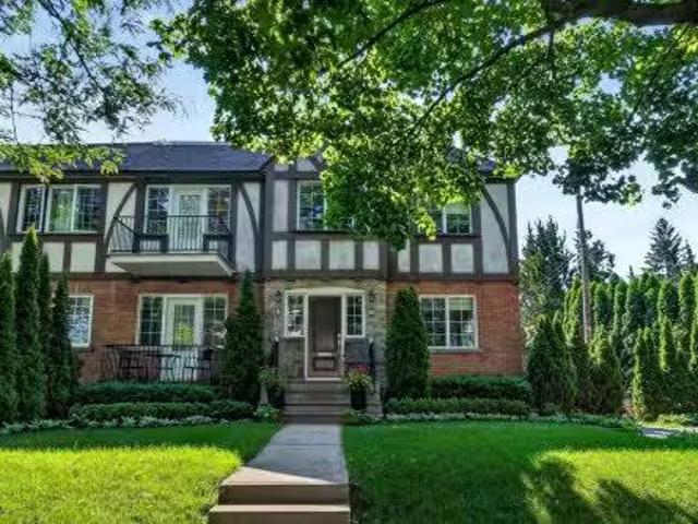Cozy 21 BR 6 Av. Kenaston, Mont Royal, QC, H3R 1L8 lease for.