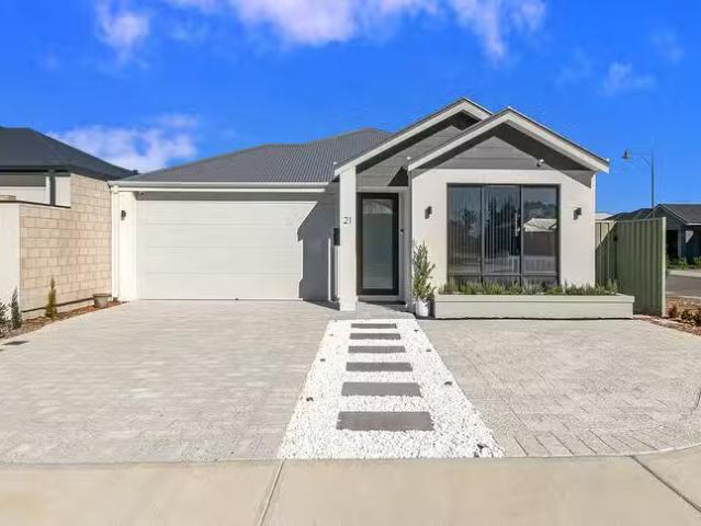 Nice 21 Stonecrop Crescent, Henley Brook, WA 6055