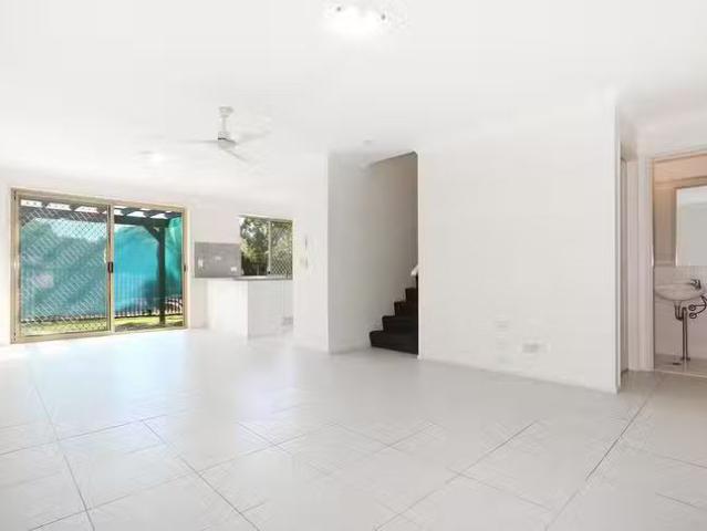 Cheap 22/32 Riverview Road, Nerang, QLD 4211