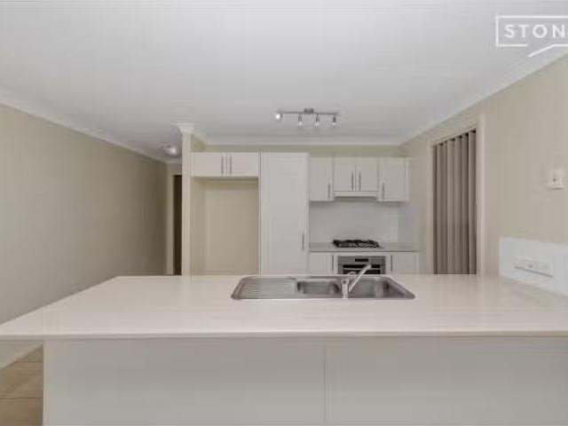 Rental! 2/27 Connel Drive, Heddon Greta Apartment for rent Li.