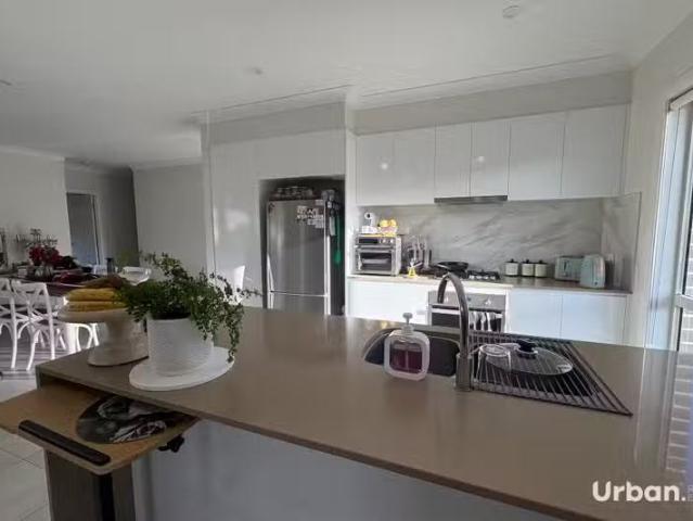 Nice 2/27A Edden Street, Bellbird NSW 2325