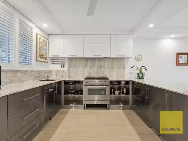 Deal! 22/48 Mount Street, West Perth, WA 6005