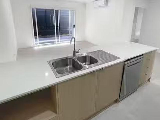 Cheap 2/25 Arctic Street, Thornlands, QLD 4164