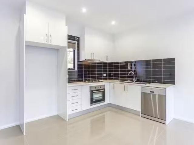 New 2/26 Pyalong Crescent, DALLAS, VIC 3047 Townhouse for Rent