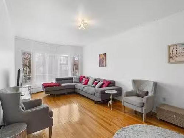 For Rent! 2290 Rue Bourgoin, Montréal Saint Laurent, QC, H4R.