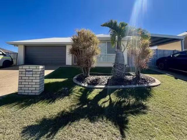 Deal! 22 Chatterton Boulevard, Gracemere, QLD 4702