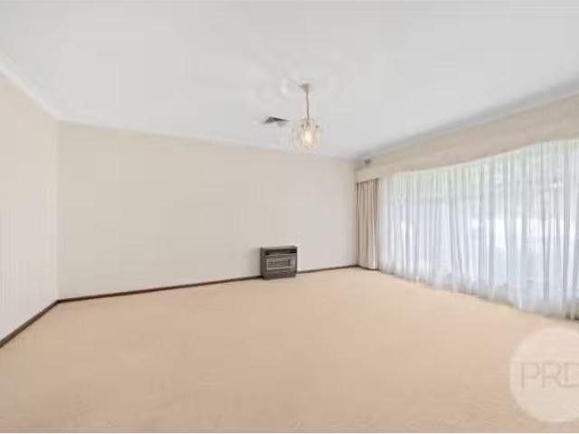 Just in! 22 Eastlake Drive, Lake Albert House for rent Listed.