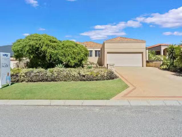Cheap 22 Harlequin Way, Yanchep, WA 6035