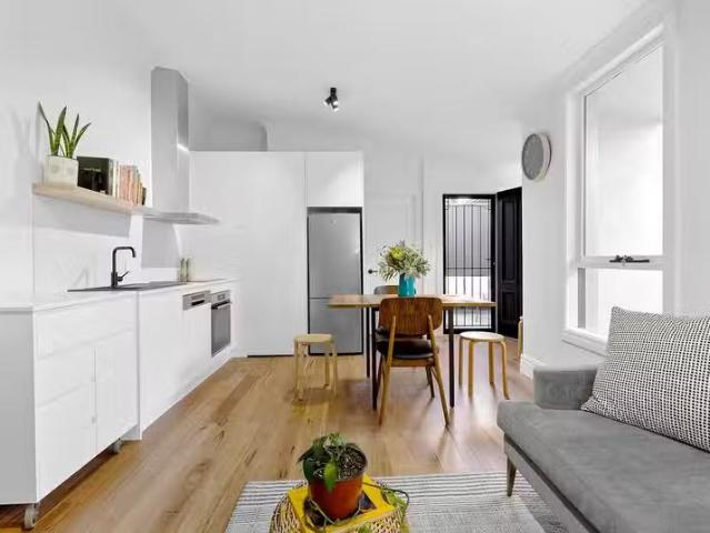 Just in! 22 Rosser Street, Brunswick VIC 3056