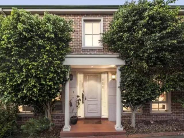 Unique 2/33 Greythorn Road, Balwyn North VIC 3104 Townhouse.