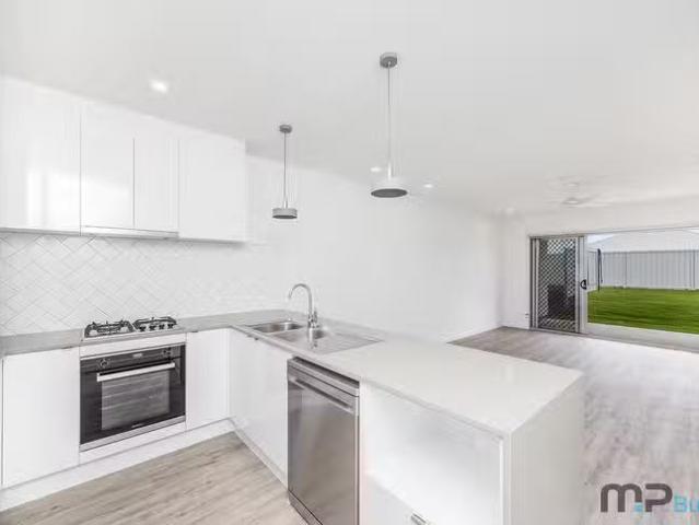Unique 2/36 North Lakes Circuit, Burrum Heads, QLD 4659